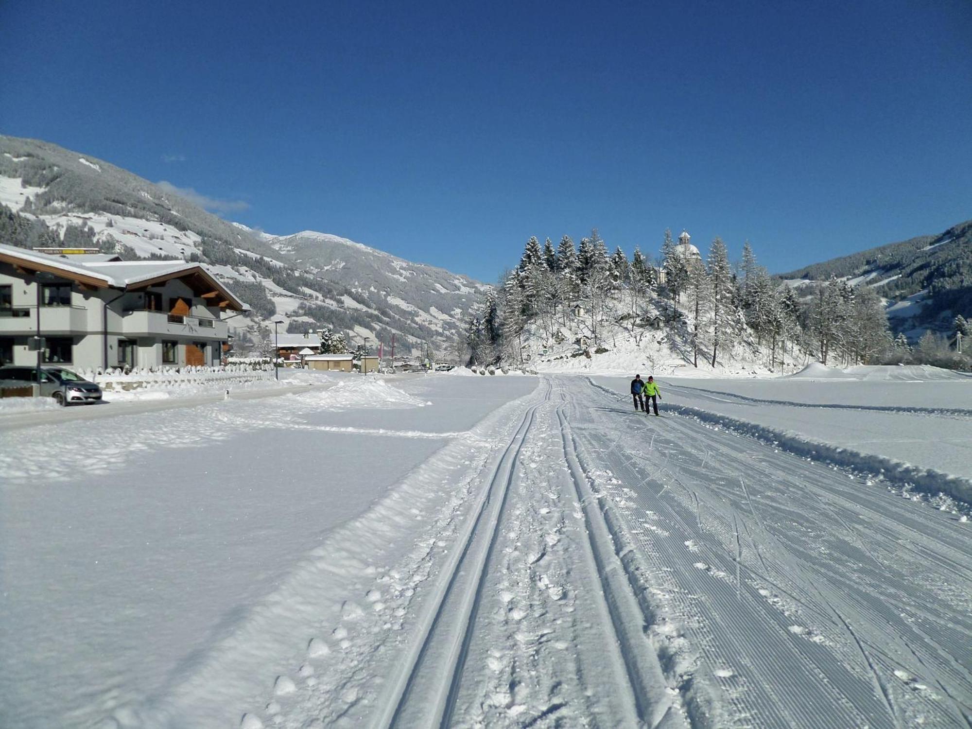 Holiday Flat Near Four Ski Lifts In Mayrhofen Eksteriør billede